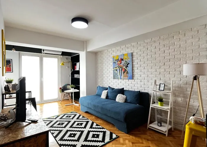Central & Cozy By Danailov Apartments